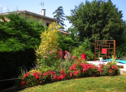 Devis massif de fleurs pour votre allée Launaguet